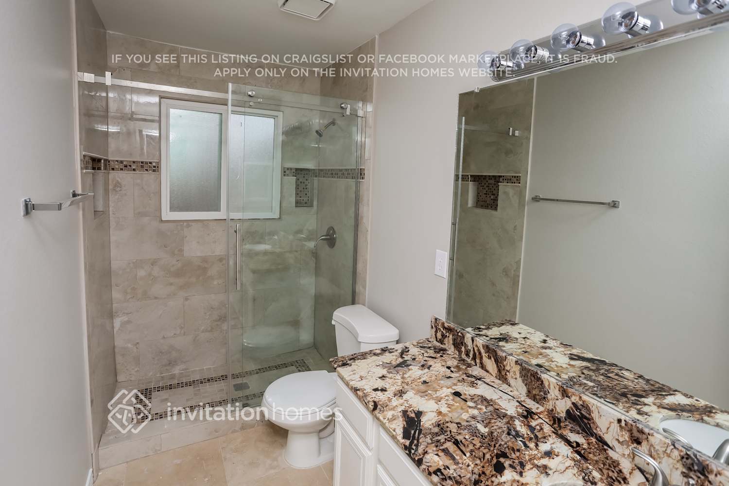 Building Photo - 2404 Manchester Dr