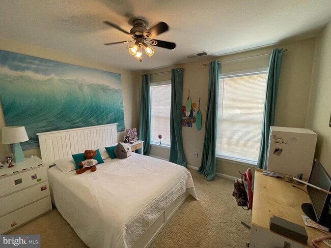 Building Photo - 22098 Avonworth Square