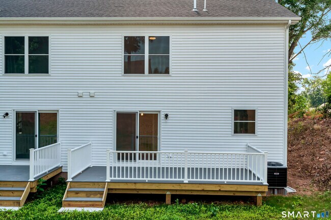 Building Photo - 29 Greeley Ln