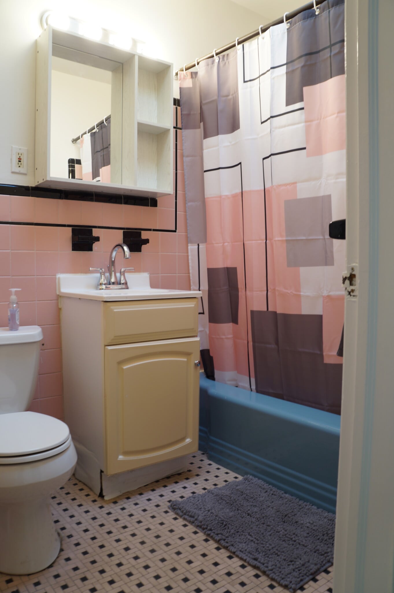 Building Photo - 21 Wright Ave