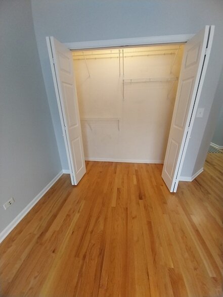 Building Photo - 4552 N Newland Ave