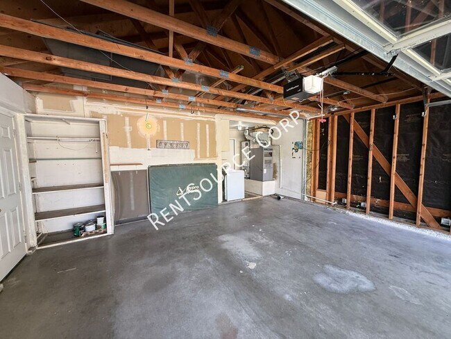 Building Photo - 44249 Halcom Ave
