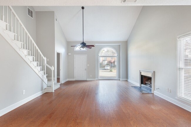 Building Photo - Charming East Cobb Home in Quiet Cul-de-Sac – Updated, Spacious & Great Schools!