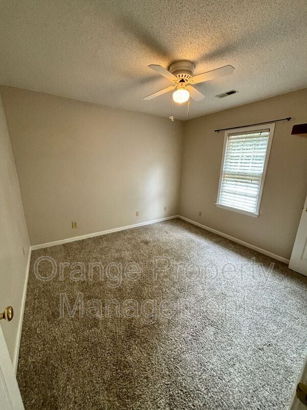 Building Photo - 193 Heather Dr