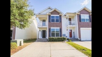 Building Photo - 2018 Reserve Ln