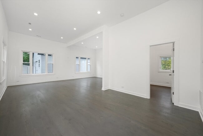 Building Photo - 9771 W 143rd St