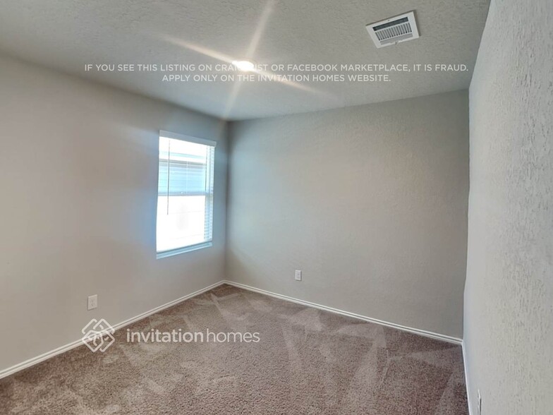 Building Photo - 614 Ambush Ridge