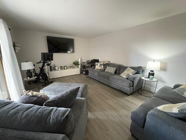 Building Photo - 303 Arabian Rd