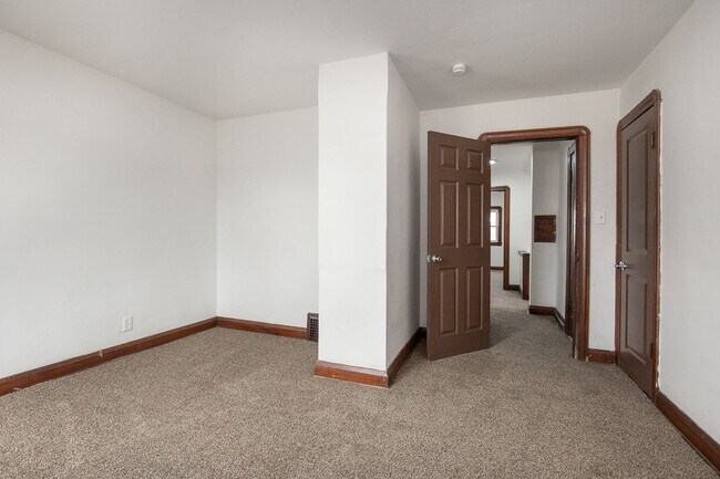 Building Photo - 4772 E 90th St