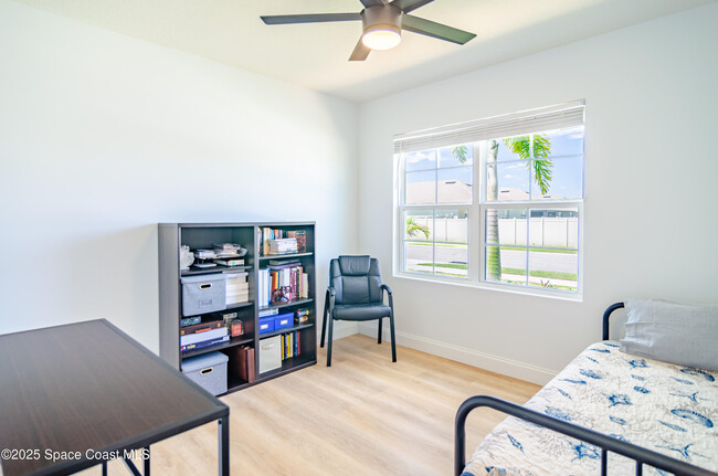 Building Photo - 340 Sorrento Dr