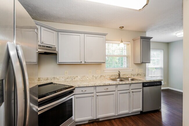 Building Photo - 134 Homestead Pl