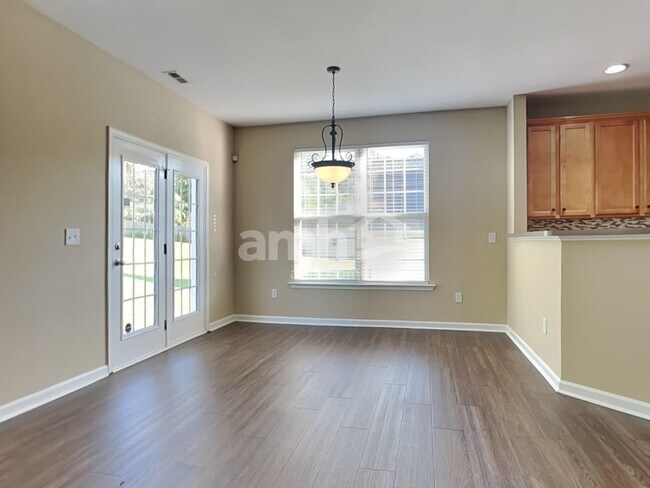 Building Photo - 173 Largess Ln