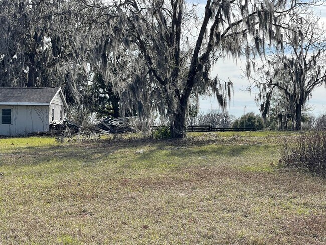 Building Photo - 9320 NW Hwy 225A