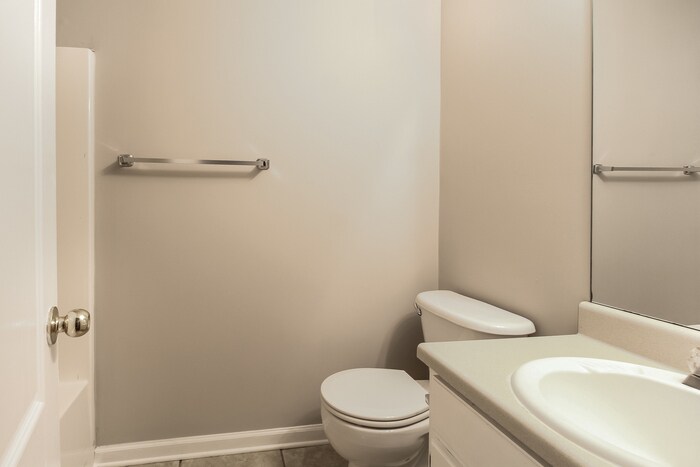 Building Photo - 100 Rainwater Ct
