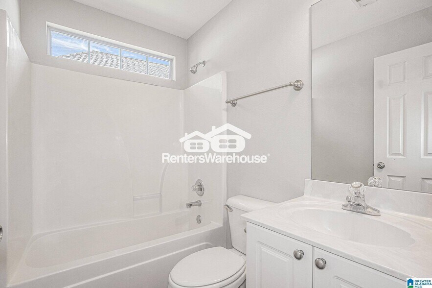 Building Photo - 139 Flagstone Ln