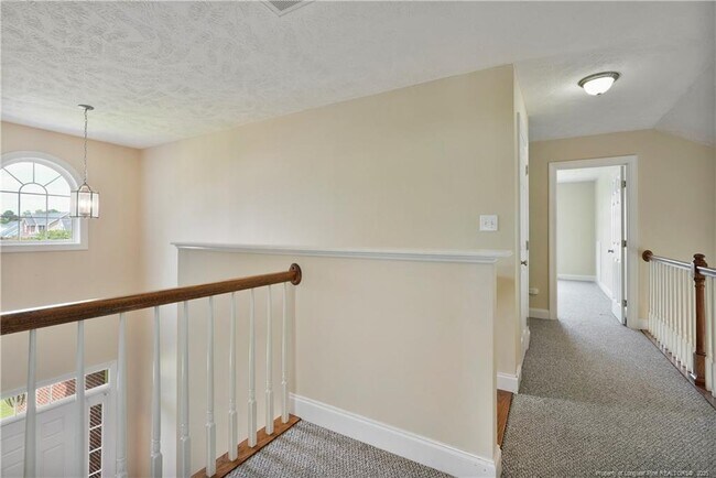 Building Photo - 2813 Franciscan Dr