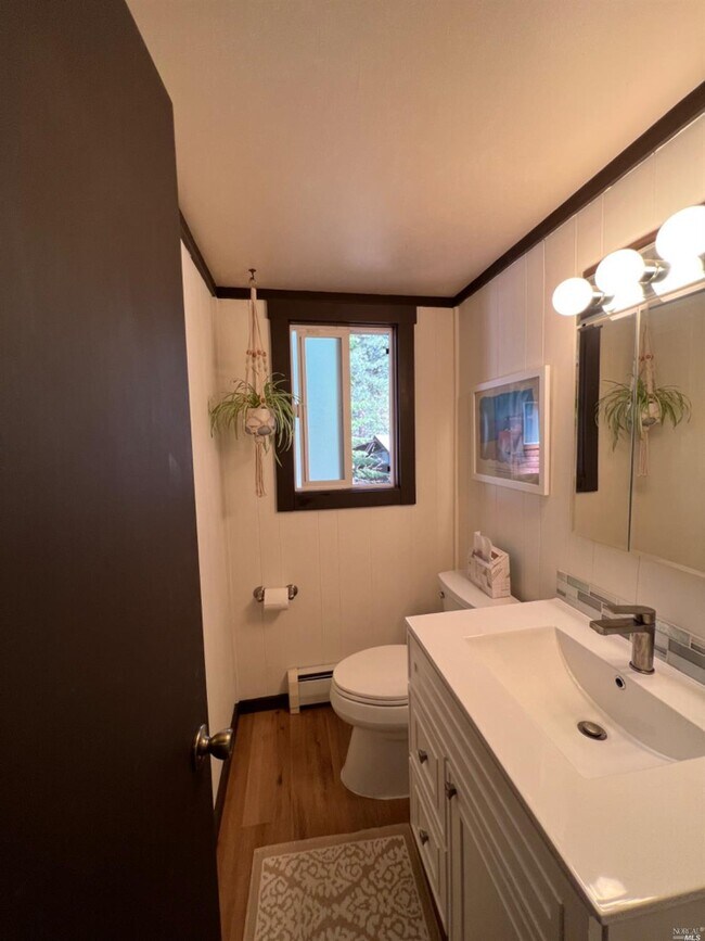 Building Photo - 702 College Dr