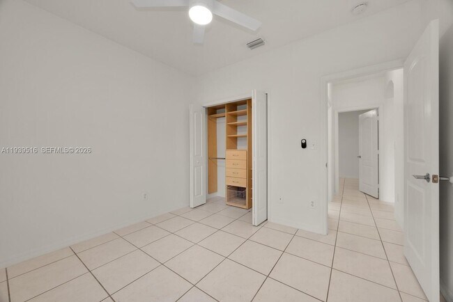 Building Photo - 18322 SW 94th Ct