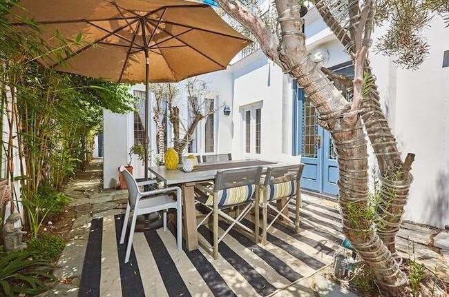 Building Photo - La Jolla 3BR Home with Casita & 2-Car Garage