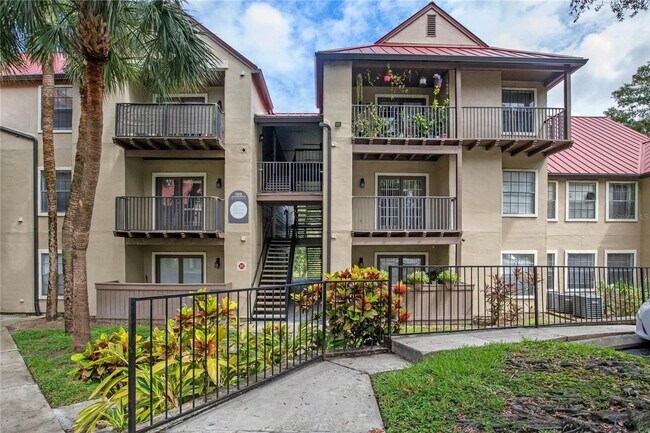 Building Photo - 1 Bed / 1 Bath Condo in Gated Comm. In Alt...