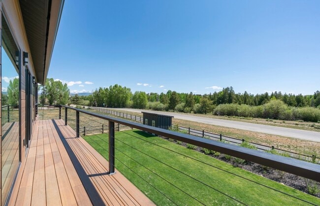 Building Photo - 1205 Trails Creek Ave