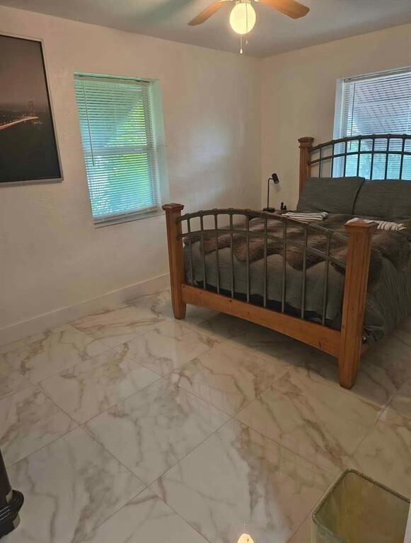 Building Photo - 2206 Coolidge St