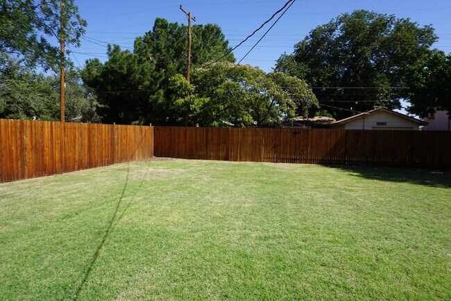 Building Photo - 3114 37th St