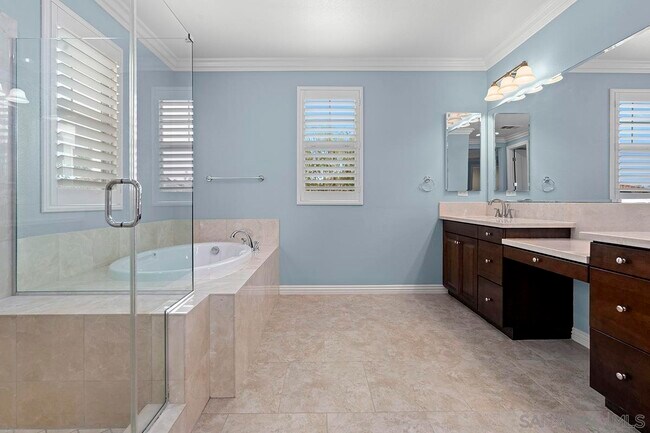Building Photo - 13582 Hyacinth Hills Way