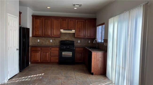 Building Photo - 6365 Pebblecreek Lodge Way