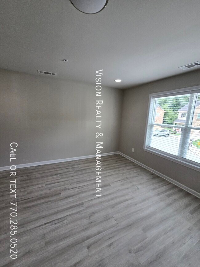 Building Photo - 8336 Triple Crown Dr