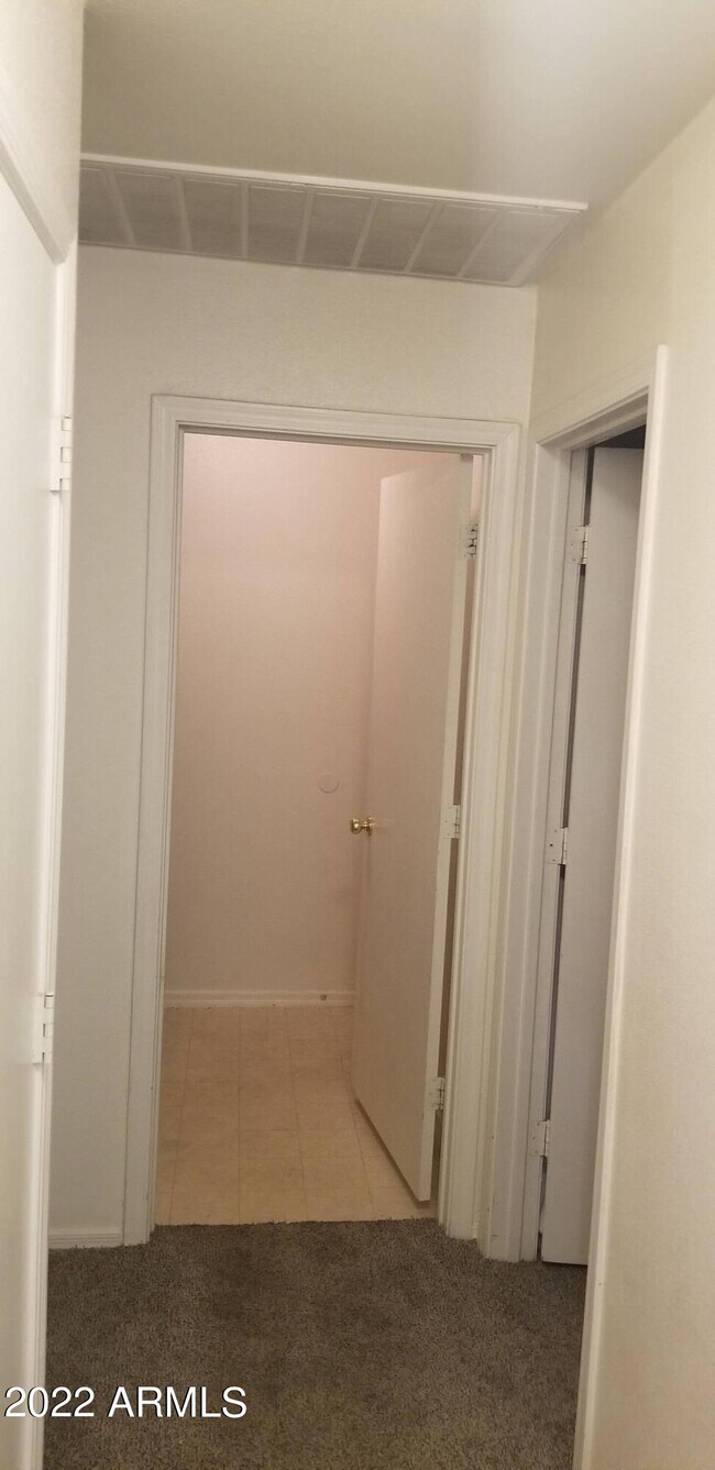 Building Photo - 15842 W Watson Ln