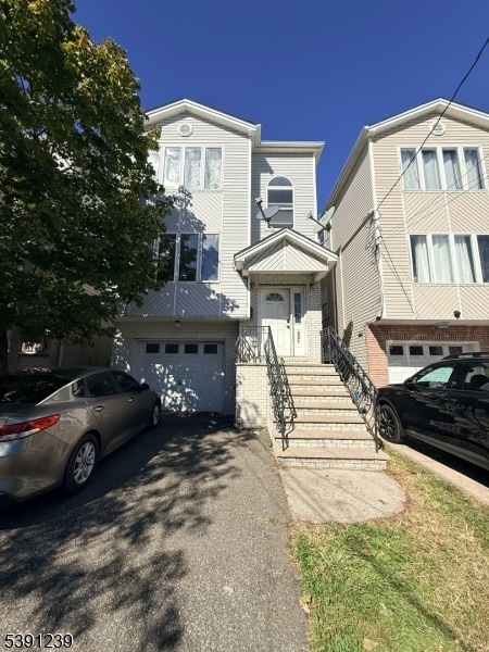 Building Photo - 221 Geneva St