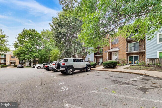 Building Photo - 18310 Streamside Dr