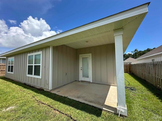 Building Photo - 5911 Laurel Oak Dr