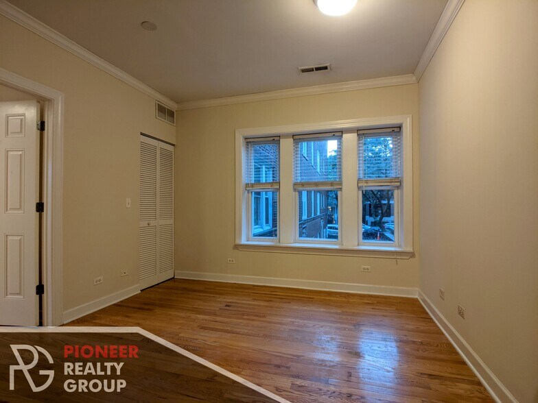 Building Photo - 3240 N Clifton Ave