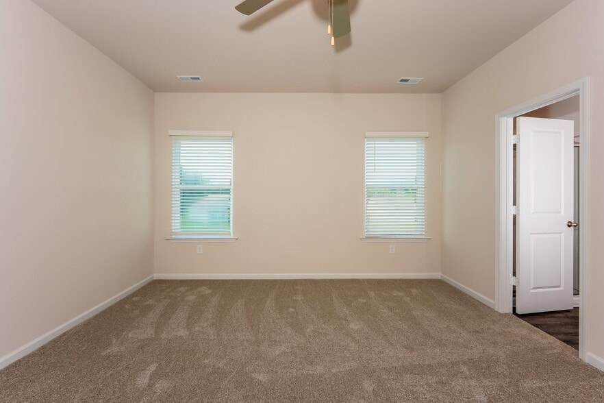 Building Photo - 4548 Morgan Dr