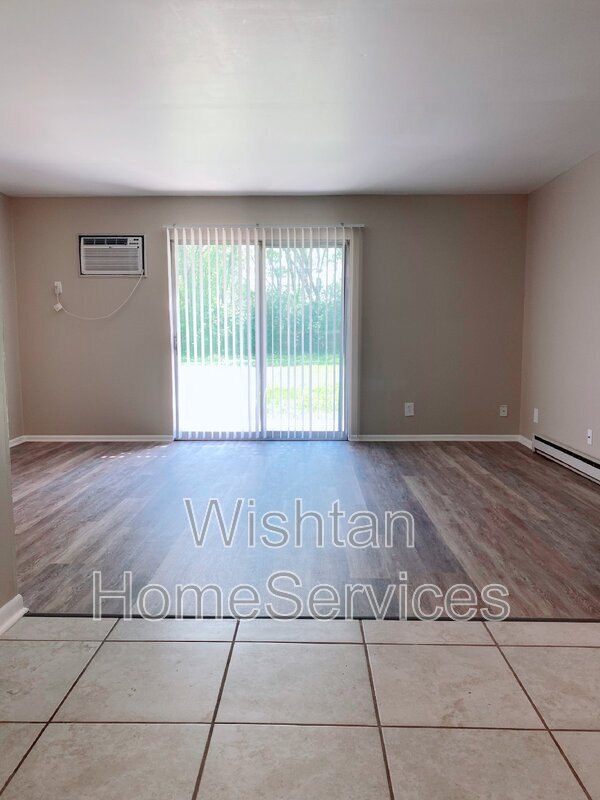 Building Photo - 202 Charleston Blvd