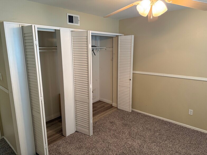 Closet Secondary bedroom - 1441 Prospect Ave
