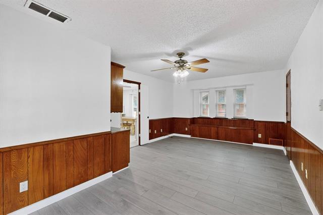 Building Photo - 1301 Warwick St