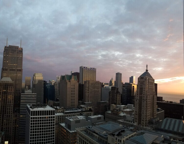 Building Photo - 235 W Van Buren St