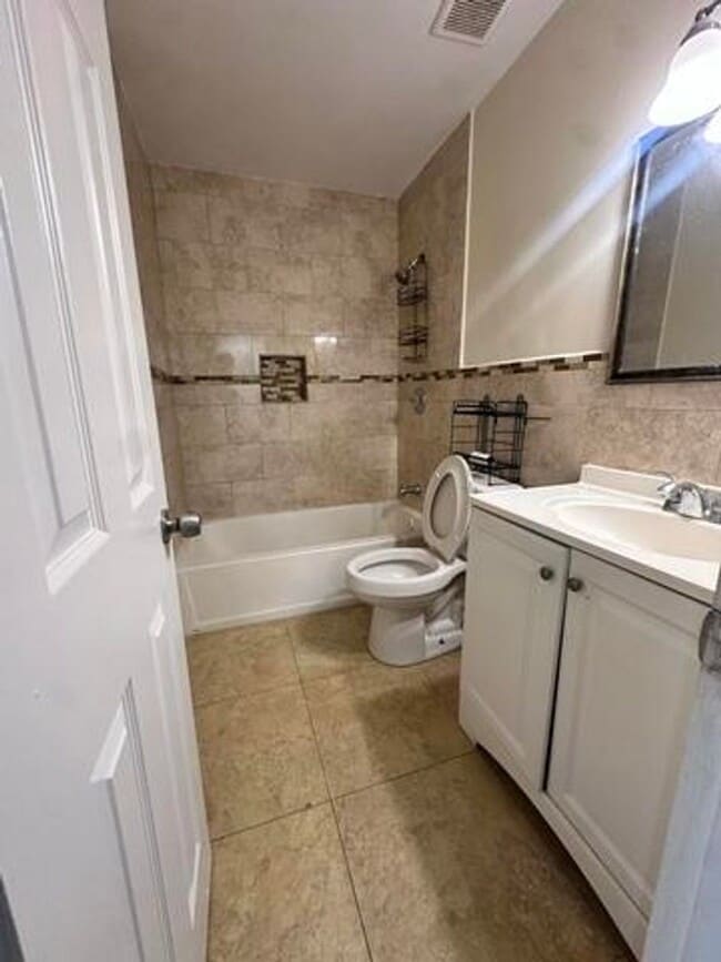 Building Photo - 5614 Blueberry Ct