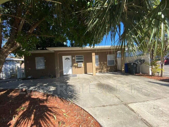 Building Photo - 1935 Ricardo Ave