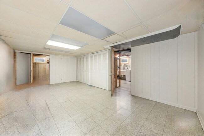 Building Photo - 1236 Hercules Ln