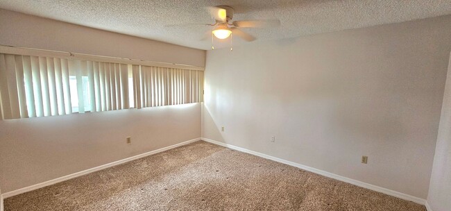 Building Photo - Indian Harbor Beach- 2 Story Townhome