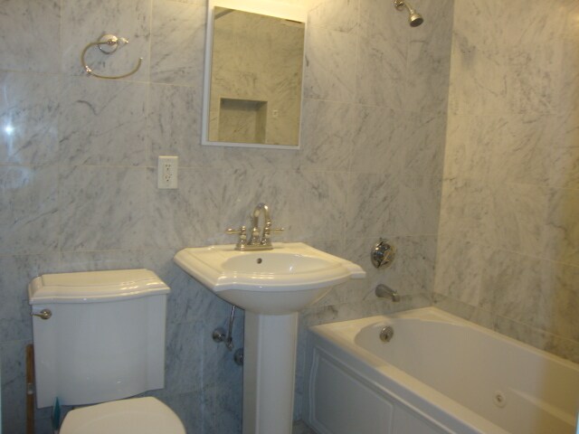 Building Photo - 27 Bowdoin St