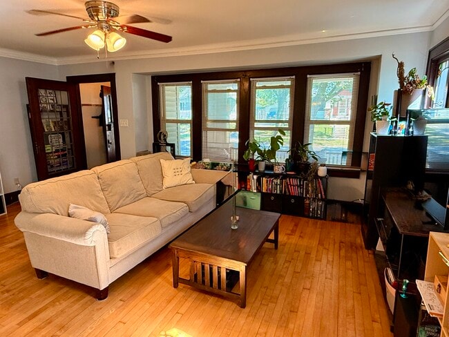 Building Photo - 541 N 62nd St