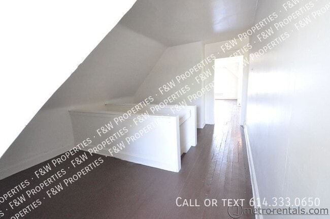 Building Photo - 65 S Douglass St