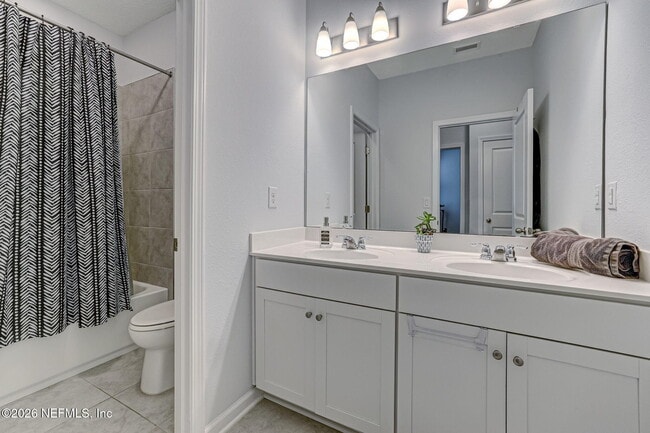 Building Photo - 124 Pine Bluff Dr