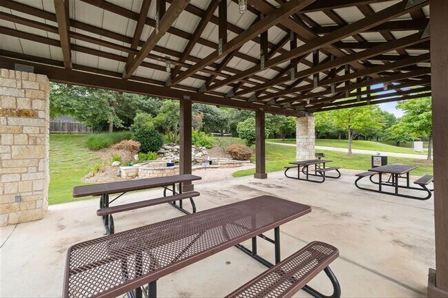 Building Photo - 1310 W Parmer Ln