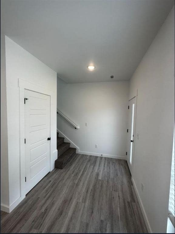 Building Photo - 971 Ventnor Ave